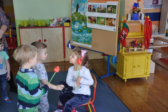 Dzień Kobiet gr.Delfinki